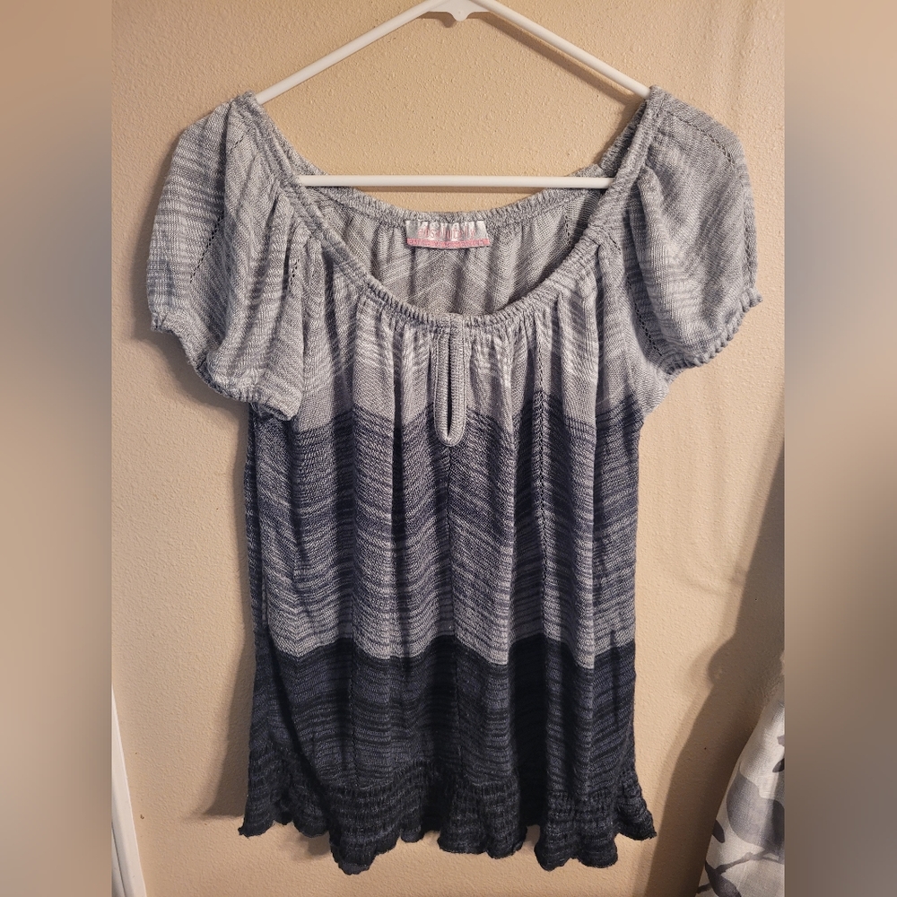 Absolutely Creative Worldwide Ombre Sweater Shirt/Top